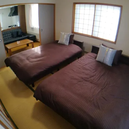 Guest House Nishimiyanosawa Sapporo Exterior photo