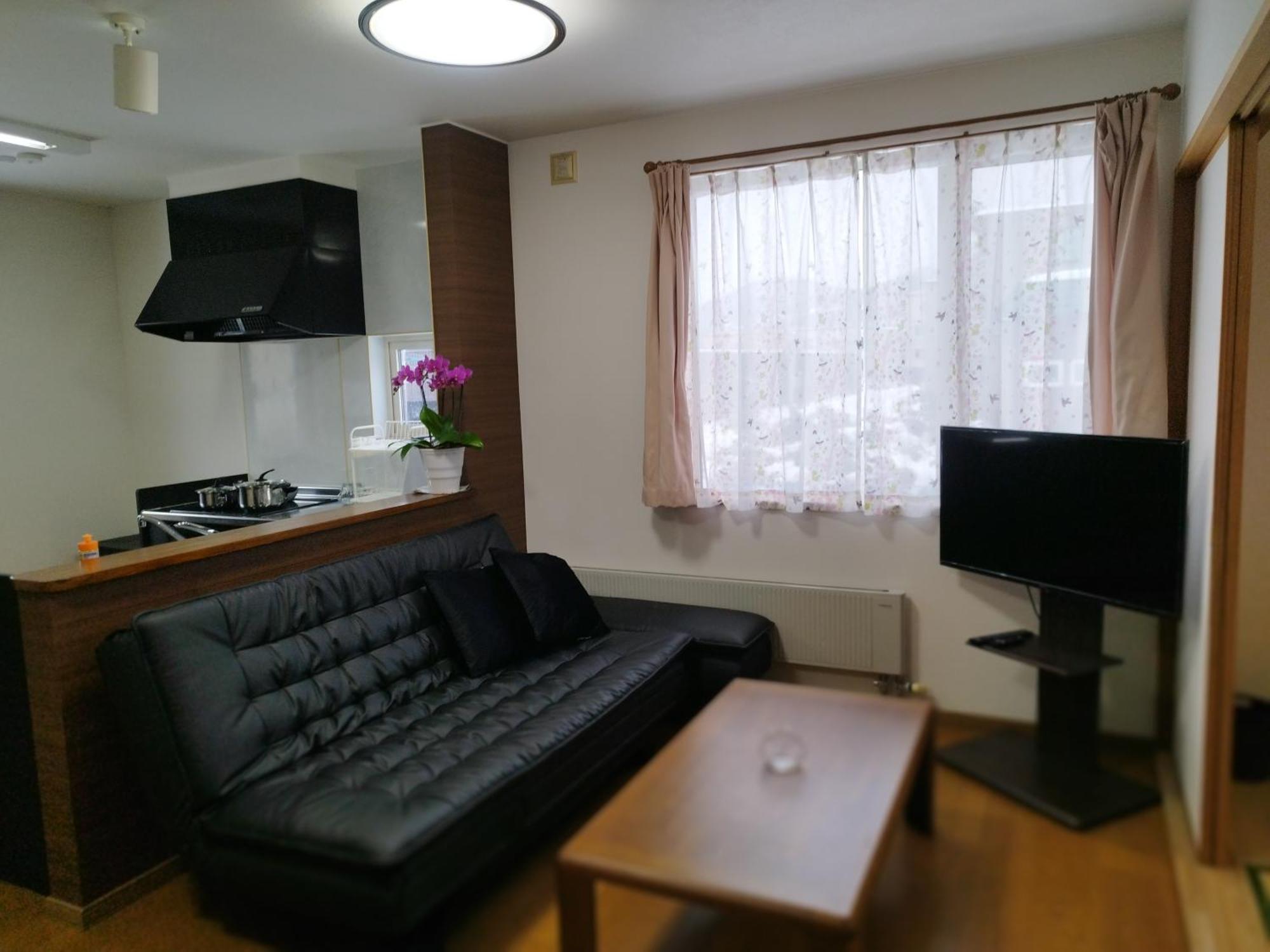 Apartment Nishimiyanosawa *